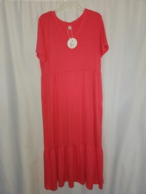 Casual V-Neck Coral Maxi Dress #boho #vacation #effortless #vibrant #luminous